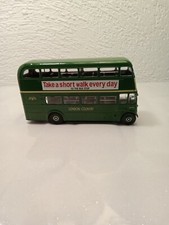 AEC Regent III bus a impérial