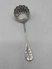 BELLE SAUPOUDREUSE EN ARGENT