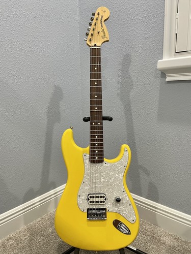Tom delonge fender - tom,
