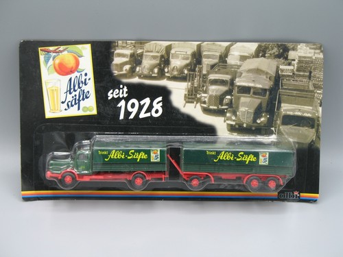 Camion publicitaire avec