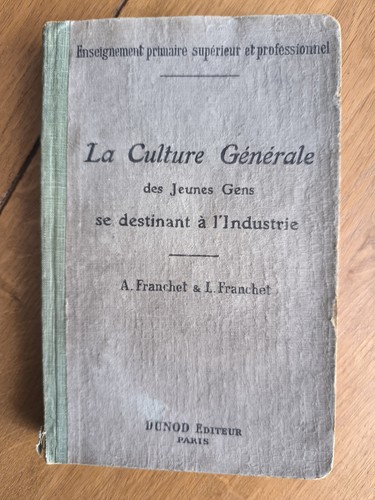 Livre scolaire ancien - ancien, la