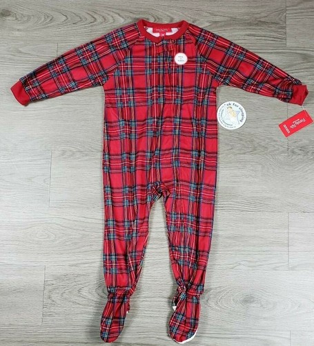 Family toddler holiday - family, pj's