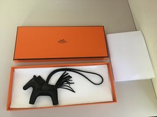 Bijou de sac Hermès modèle rodéo touch noir + boite + facture / all black
