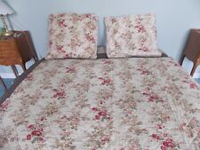 COUVRE LIT BOUTIS NEUF PIQUE DE COTON 2 PERSONNES ET 2 HOUSSES D'OREILLER