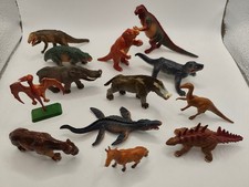 Lot 13 figurines STARLUX  Préhistoire Dinosaures