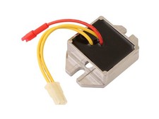 Régulateur de tension adapté