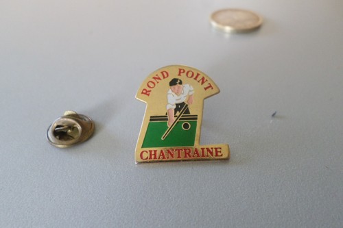 Badge pin broche chantraine - badge,