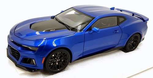 Autoart scale diecast - autoart,
