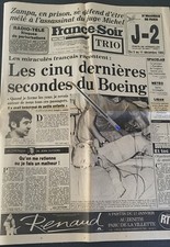 Vieux Journal France Soir du 29 novembre théâtre de Bouvard avec les inconnus. 