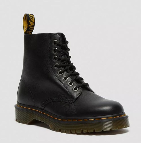 Martens trou 1460 - martens, bex
