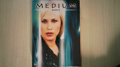 Medium saison neuf sous - medium-saison,