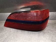 Feu arriere principal droit