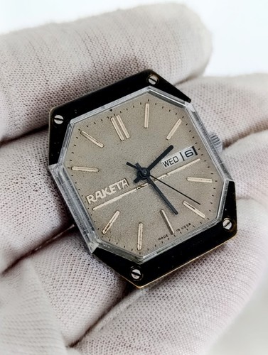 Montre vintage soviétique