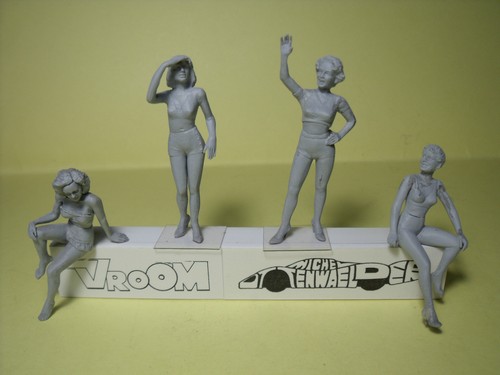 Figurines set 245 girls - 1/35,