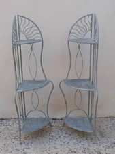 Duo d'étagères d'angle