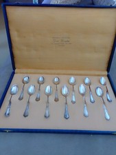 12 cuillères à café en argent