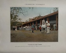 ALBUM MILITAIRE CHASSEURS D'AFRIQUE VOLTIGE AVEC LE SURFAIX  ET  A PIED FERME