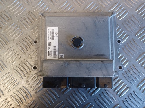 Calculateur moteur dacia - -,