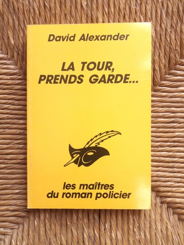 Livre roman policier - , tour