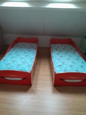 lit  sommier matelas disney 90x190 en bon état  possibilité d'en acheter qu'un 