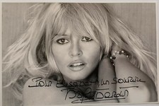 Photo Dédicacée de Madame BRIGITTE BARDOT -  20X30