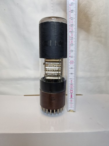 Tube photomultiplicateur