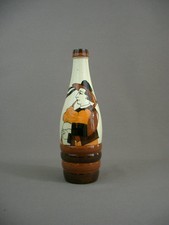 TRES JOLI VASE BOUTEILLE ART DECO, HB QUIMPER FOLKLORE BRETON JOUEUR DE BINIOU