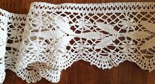 DENTELLE - au fuseau début XXe - 350 cm x 12 cm