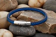 Bracelet cuir bleu tissé - en,