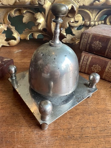 Sonnette table cloche - sonnette,