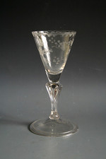 ANCIEN VERRE À VIN DU 18ÈME