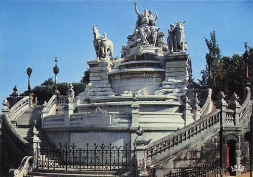 Rouen fontaine sainte - la,
