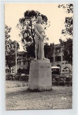 Madagascar - TANANARIVE - Inauguration de la Statue de Jeanne d'Arc le 5 novembr