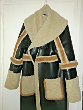 Manteau mi-long en vinyle Noir