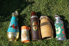 Lot de 5 anciennes thermos /