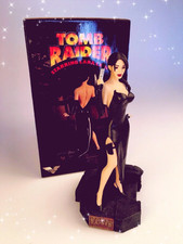 2002 Varner Tomb Raider Statue