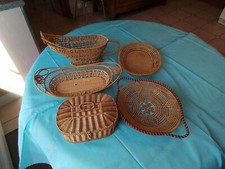 LOT DE VANNERIE FINE.  THIERARCHE ET AUTRES,  COMPRENANT CINQ PIECES