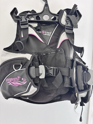 Aqua lung seaquest - seaquest, pearl