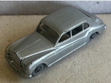 Matchbox Lesney n° 44 Rolls Royce Phantom V roues regular malle arrière ouvrante