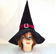 CHAPEAU DE SORCIÈRE EN VELOURS TAILLE 58  À PORTER & DÉCOR REV’ART INTERNATIONAL