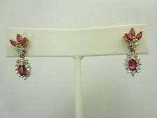 Boucles D'oreilles Pendantes En Or Jaune 14k Avec Rubis Et Diamants 1,20 Ct TW