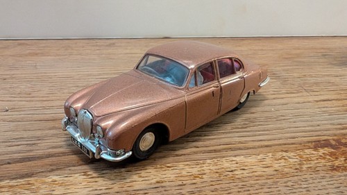 Spot jaguar type bronze - spot-on,