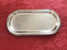 Petit Plateau Ovale en Métal