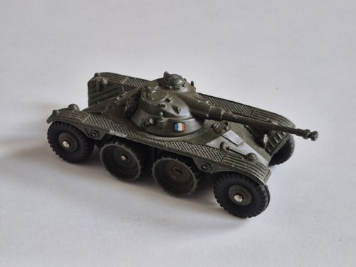 Char militaire panhard dinky - char,