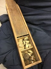 Ancienne Boite de Pions Jetons