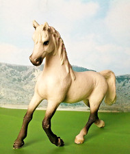 Figurine cheval schleich 
