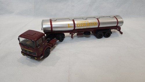 Camion citerne mercedes benz - camion,