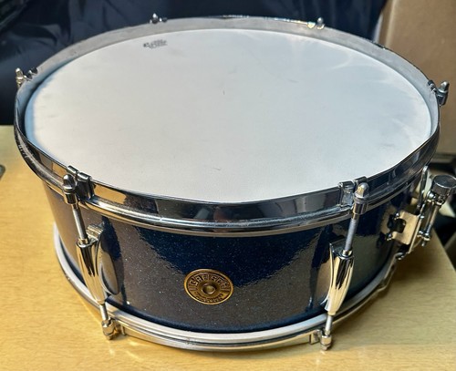 Gretsch round badge - round,
