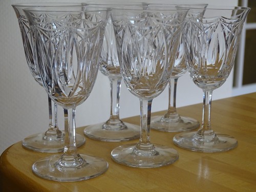 Anciens beaux verres vin - beaux,