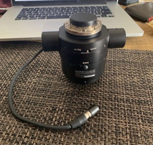 Adaptateur microscope caméra